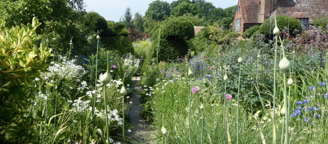 English cottage gardens
